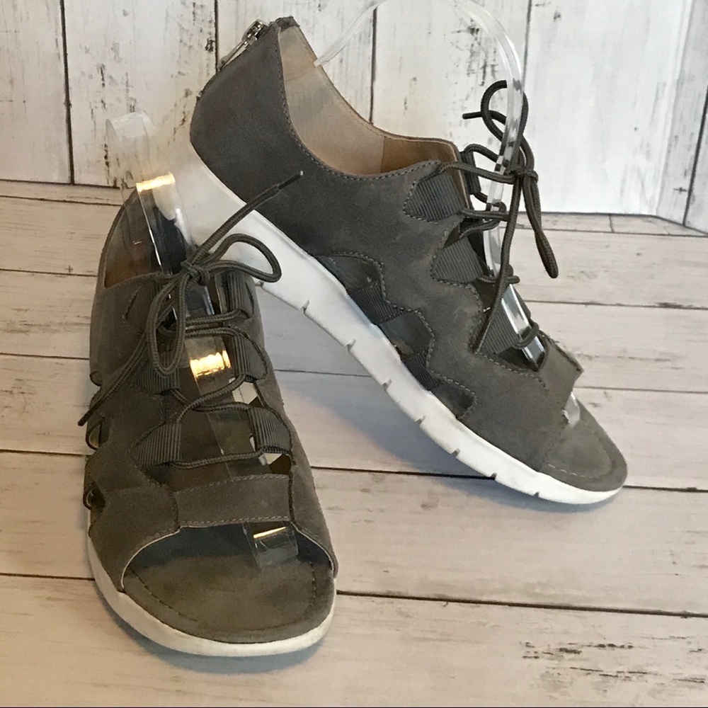 Adrienne Vitadinni Grey Suede Peggie Sandal